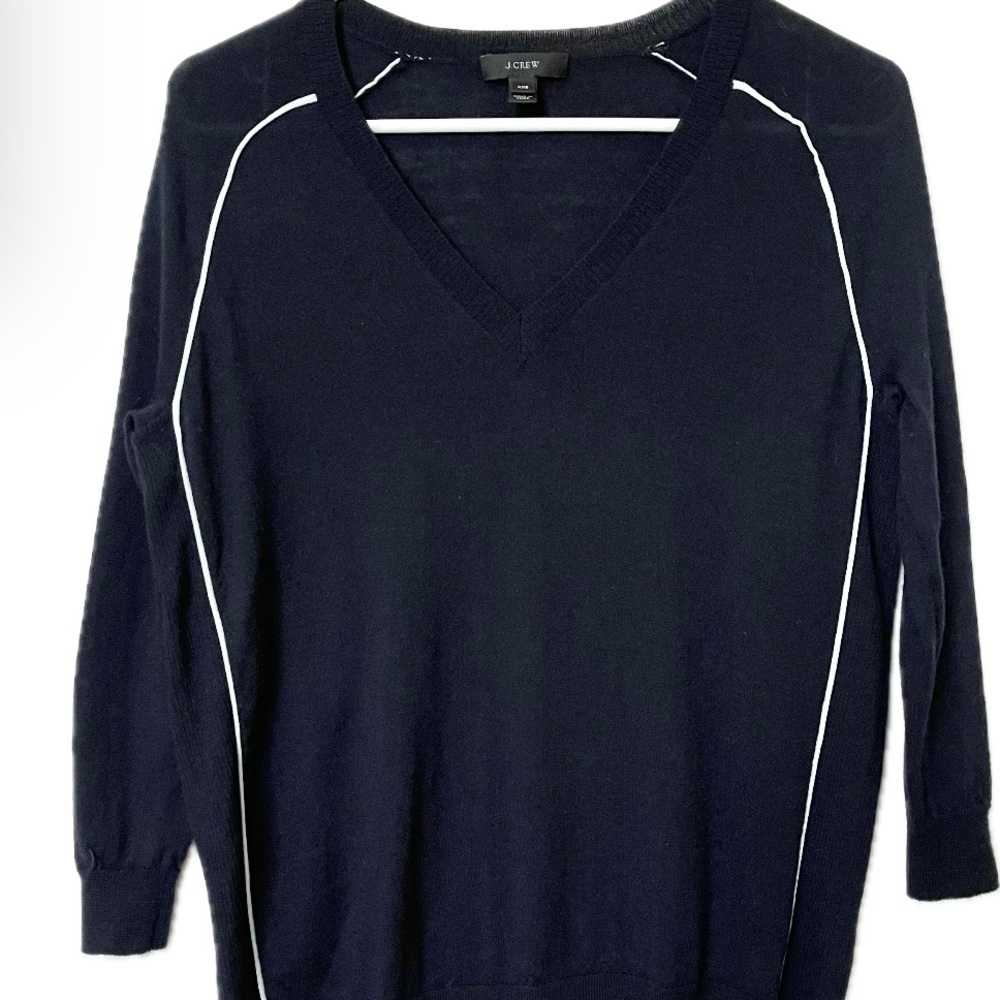 Jcrew Merino wool navy blue Tipped Side Panel v-neck sweater
